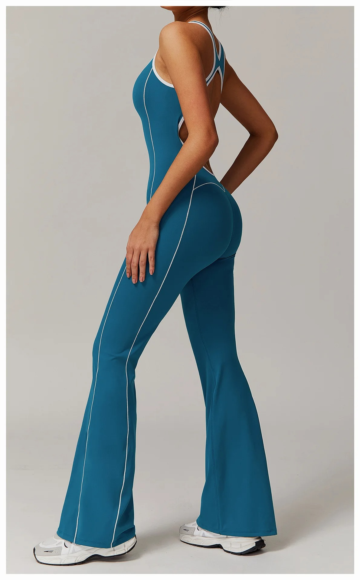 DRESS like US™ Sleeveless Open-Back Sports Jumpsuit
