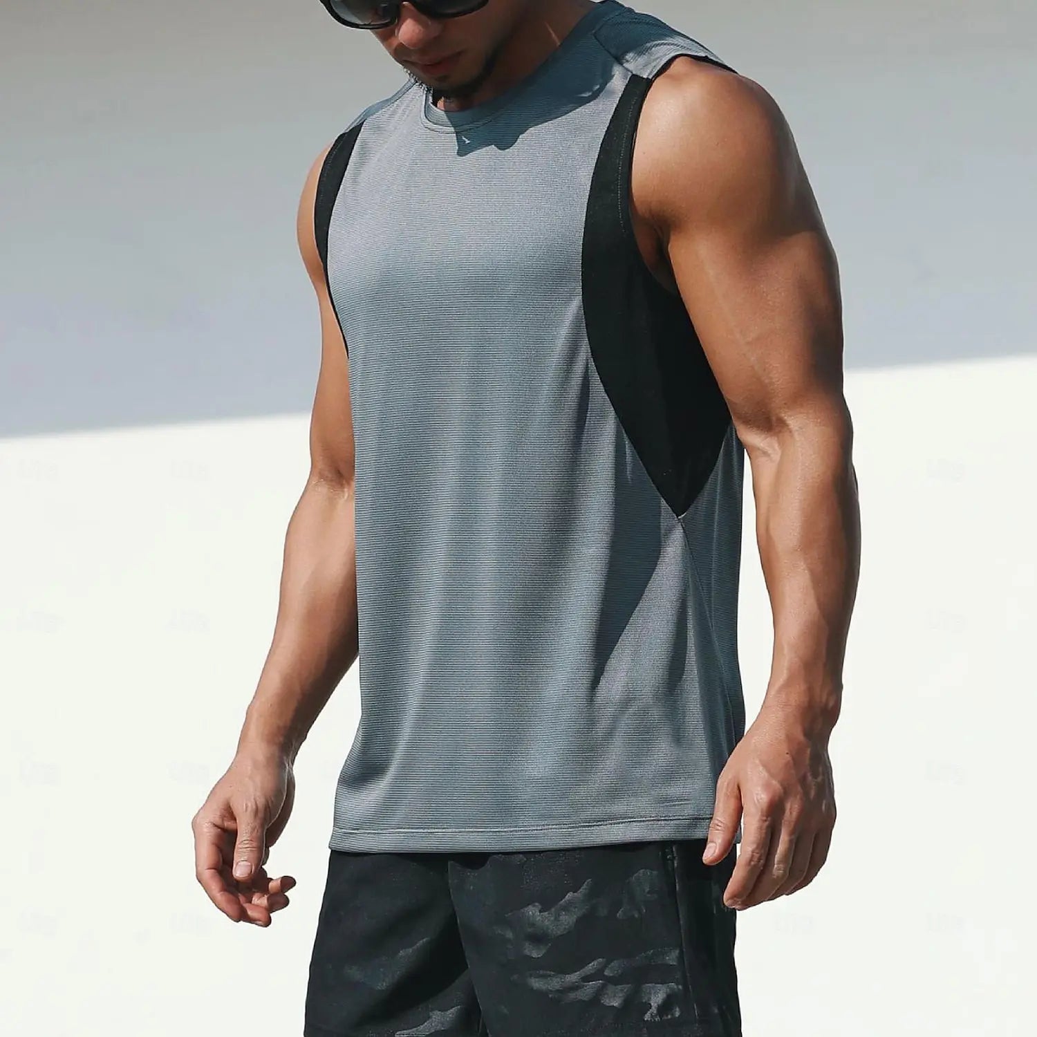 DRESS like US™ AeroDry Men’s Quick-Dry Tank