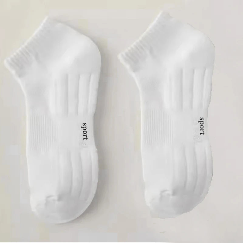 DRESS like US™ ProCushion Sports Socks – Thick-Bottom Sweat-Wicking Socks for Running & Training