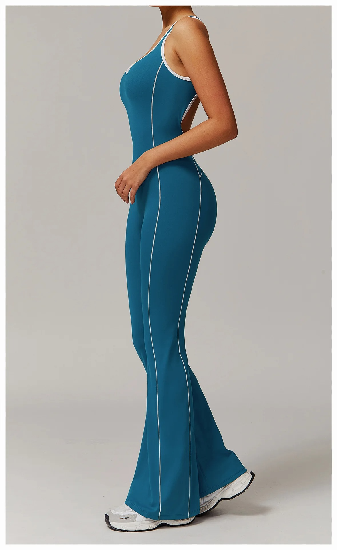DRESS like US™ Sleeveless Open-Back Sports Jumpsuit