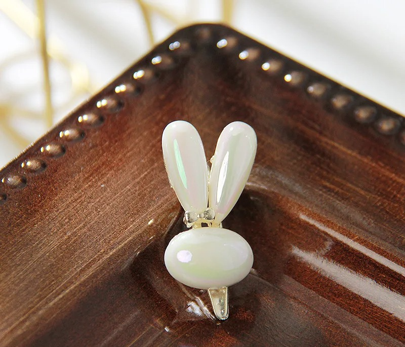 DRESS like US™ Bunny Pearl Hairpin